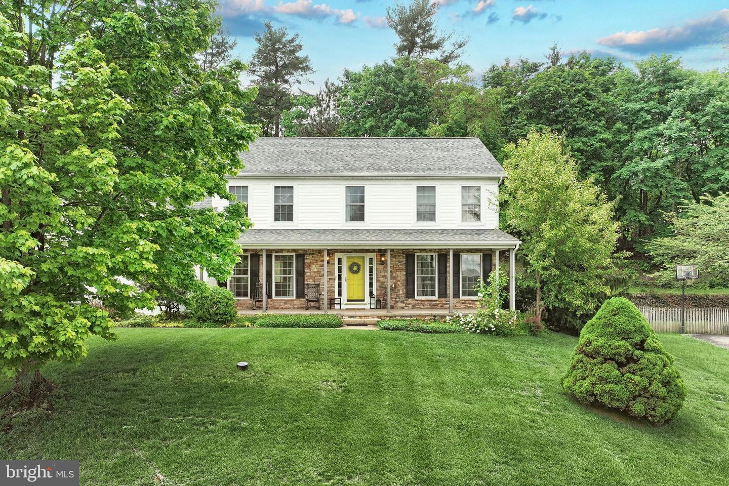 3141 Rexwood Drive, Glen Rock