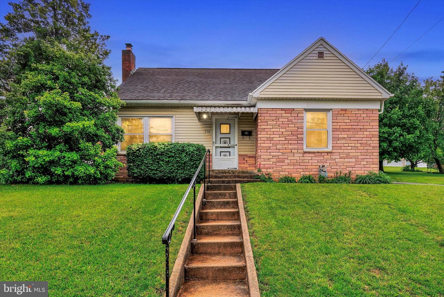 374 E Maple Street, Dallastown