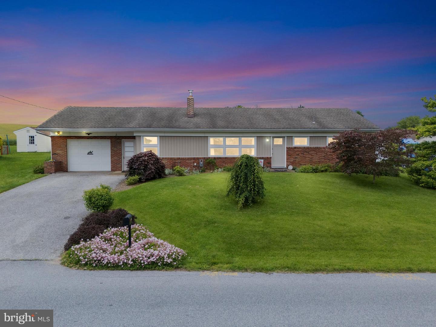 28 Pine Street, Jacobus