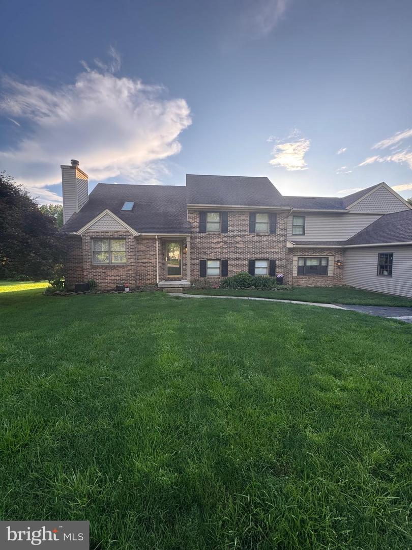 1872 Yingling Drive, Spring Grove
