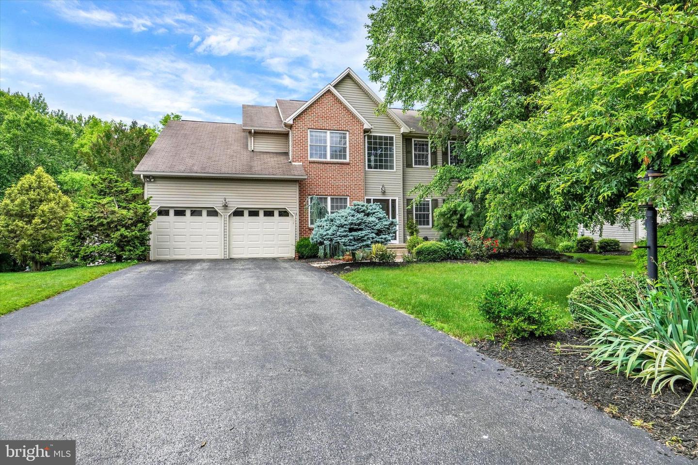 857 Willow Ridge Court, York