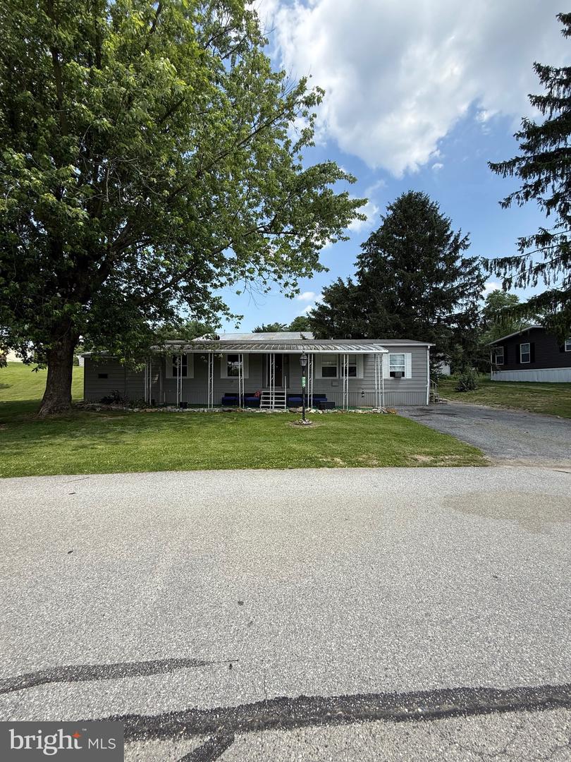 703 Lake Drive, Mount Wolf