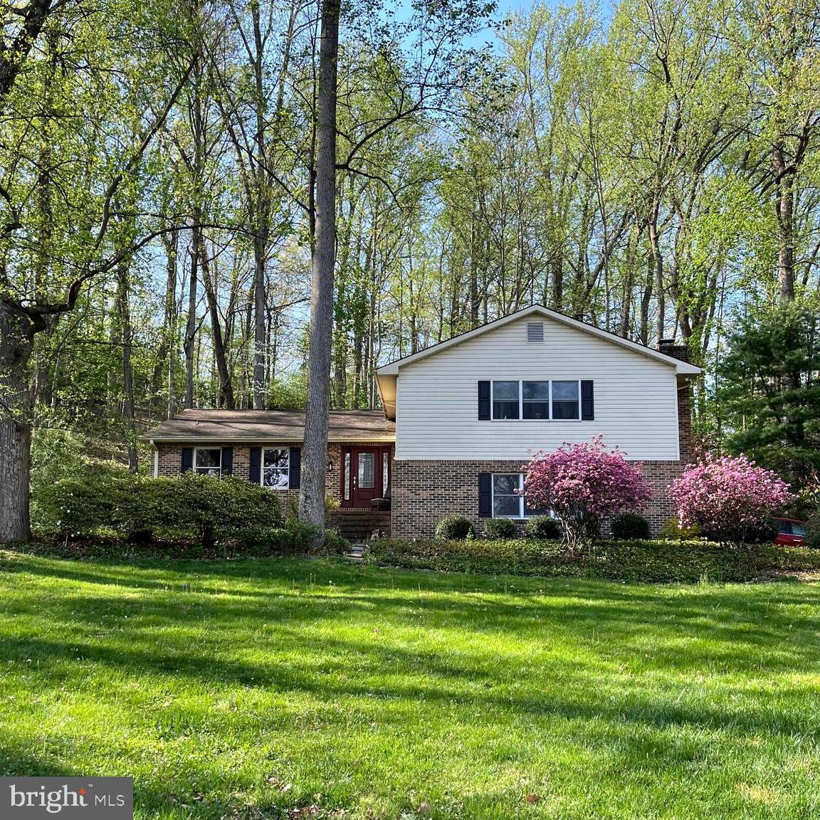 3141 Markle Road, York