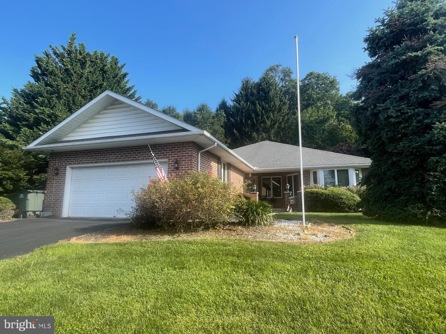 3631 Coventry Court, York