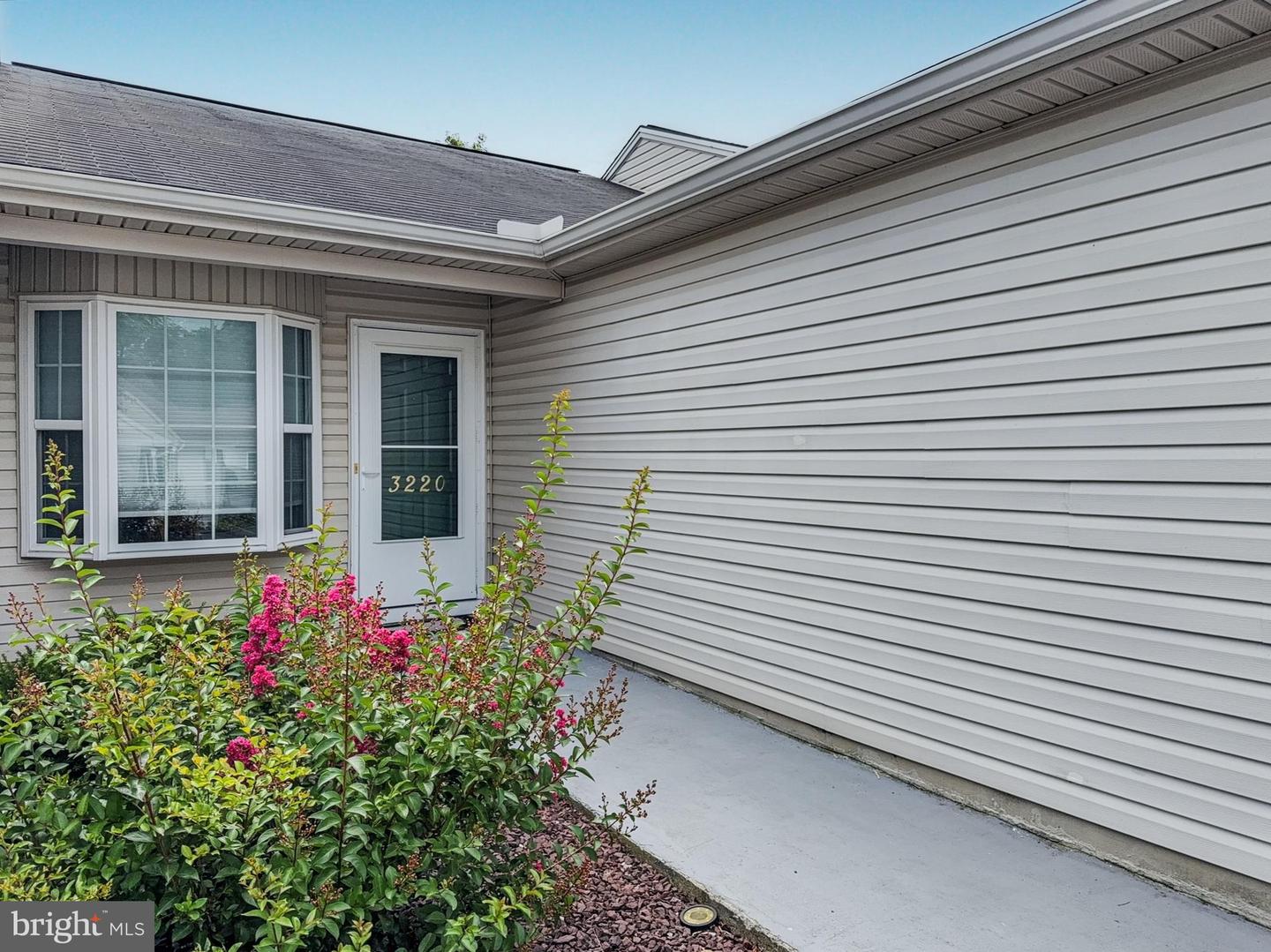 3220 Hub Court, Dover