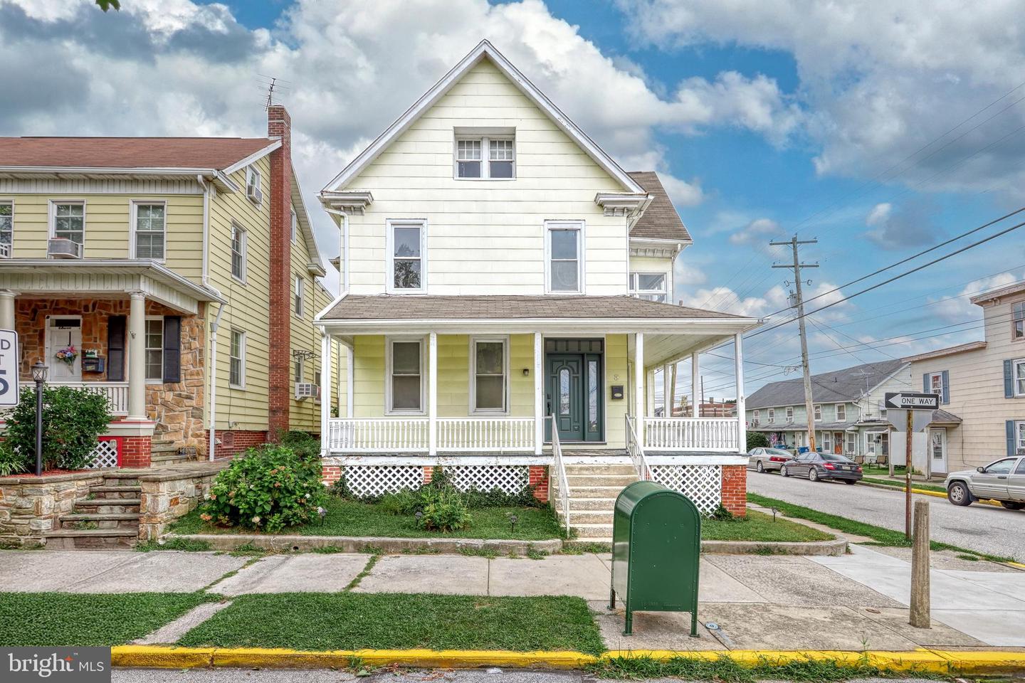 3 N Water Street, Spring Grove