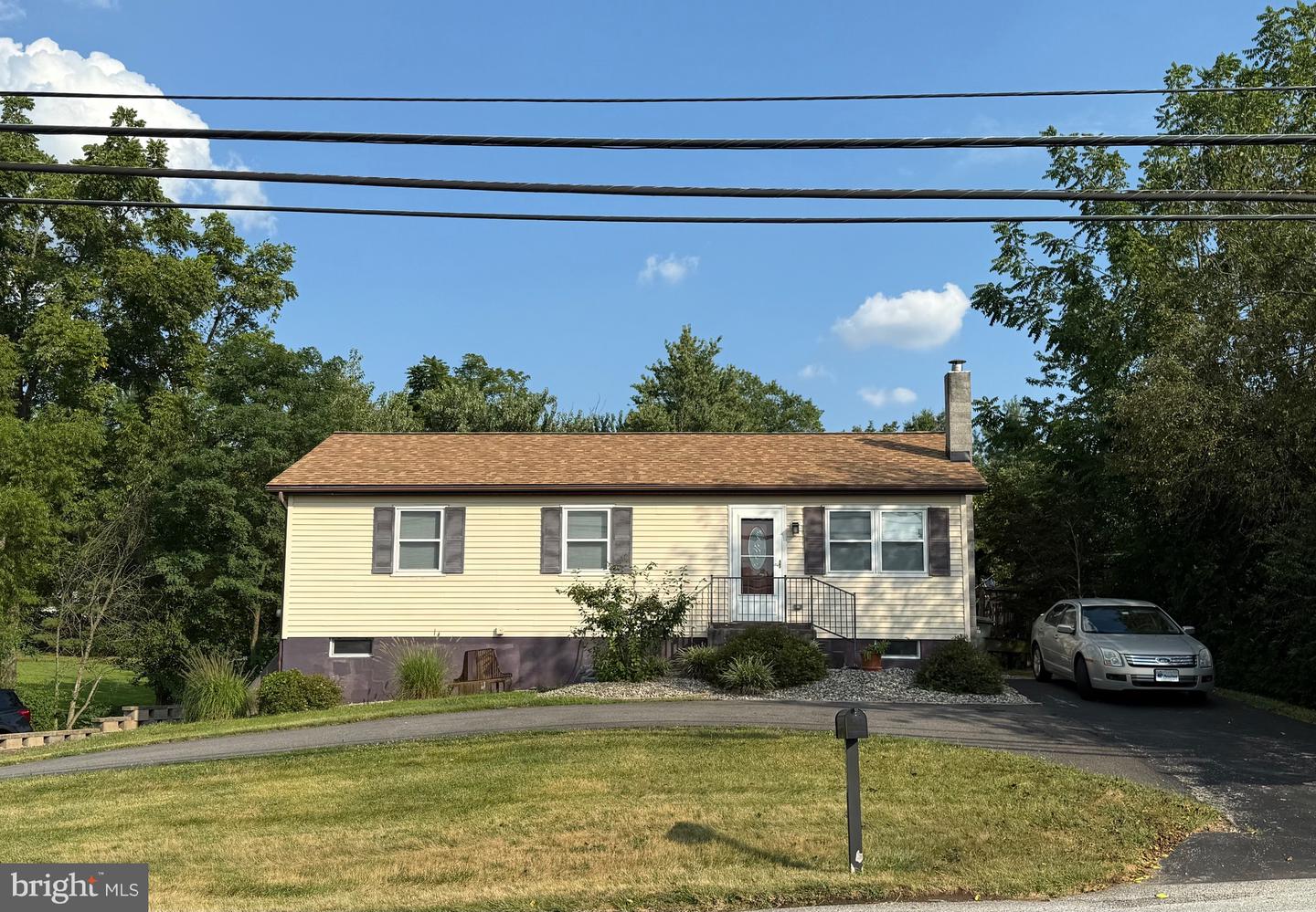 2856 W Canal Road, Dover