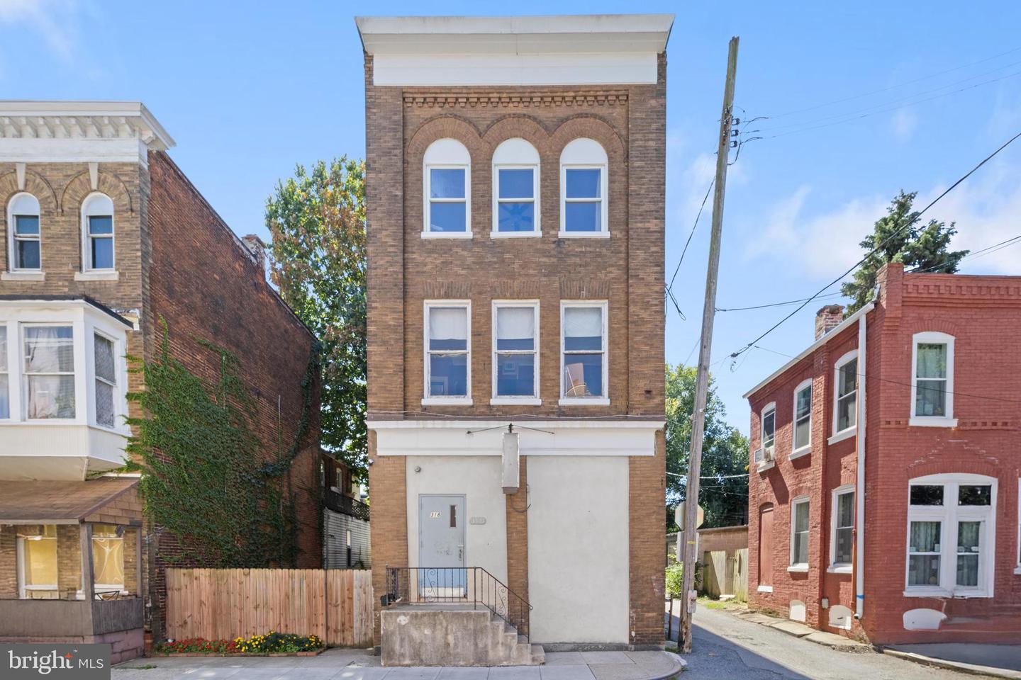 318 E Poplar Street, York