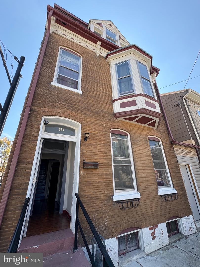 554 W King Street, York