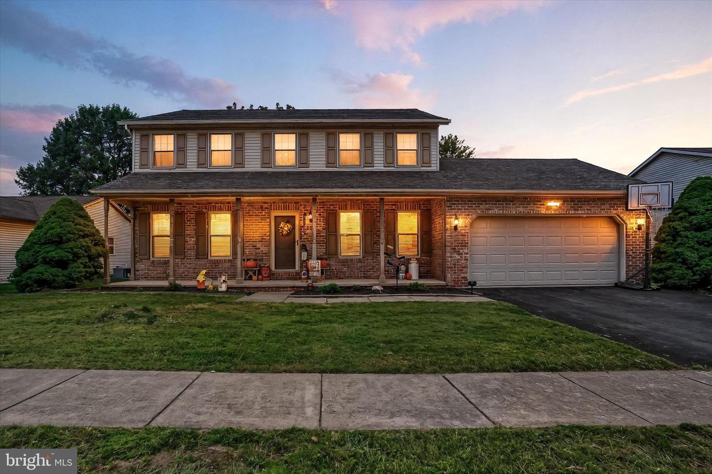 2825 Sparrow Drive, York
