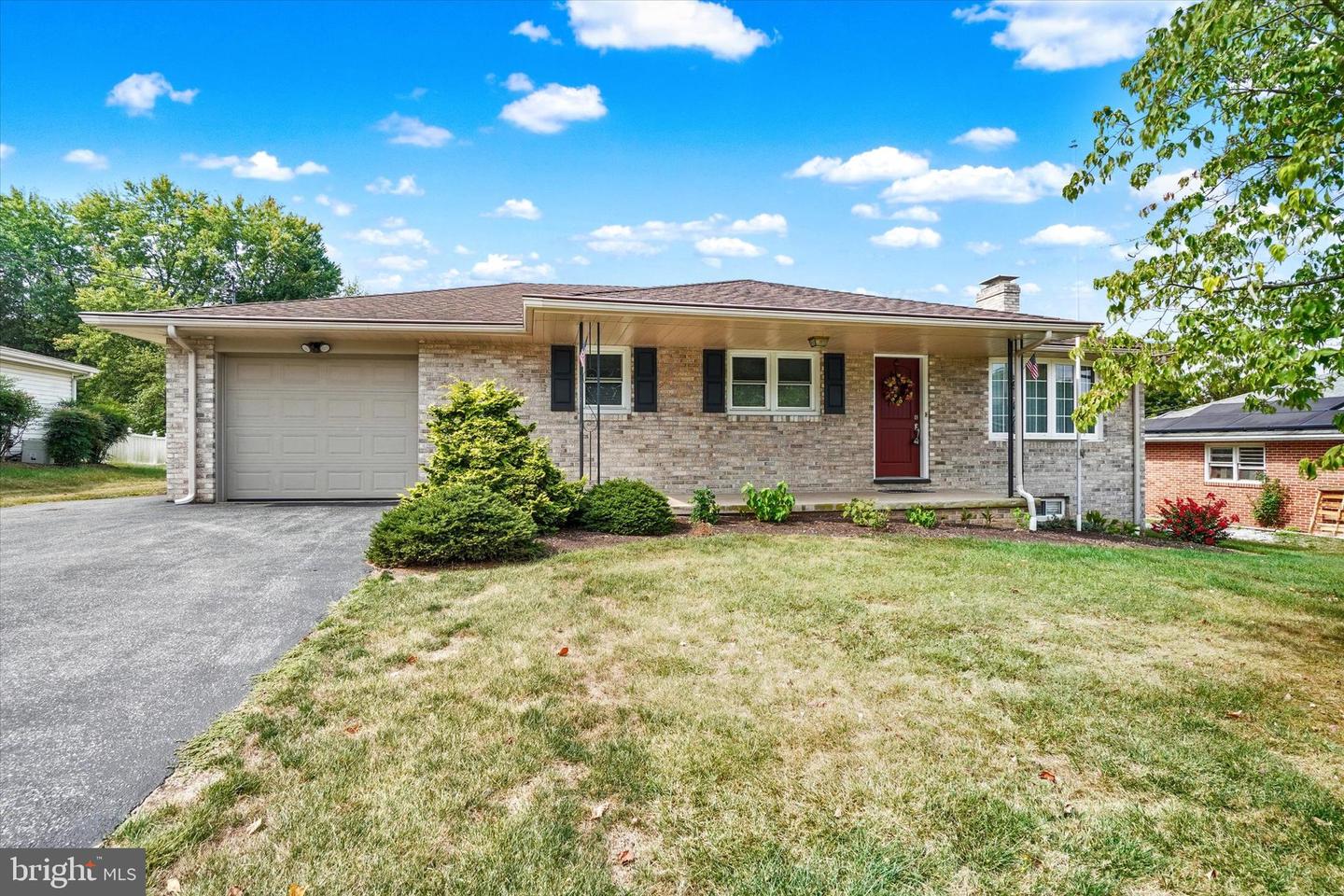 2154 Derry Road, York