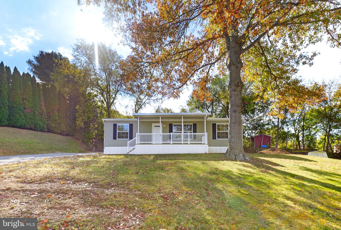 105 Fawn Circle Drive, Windsor