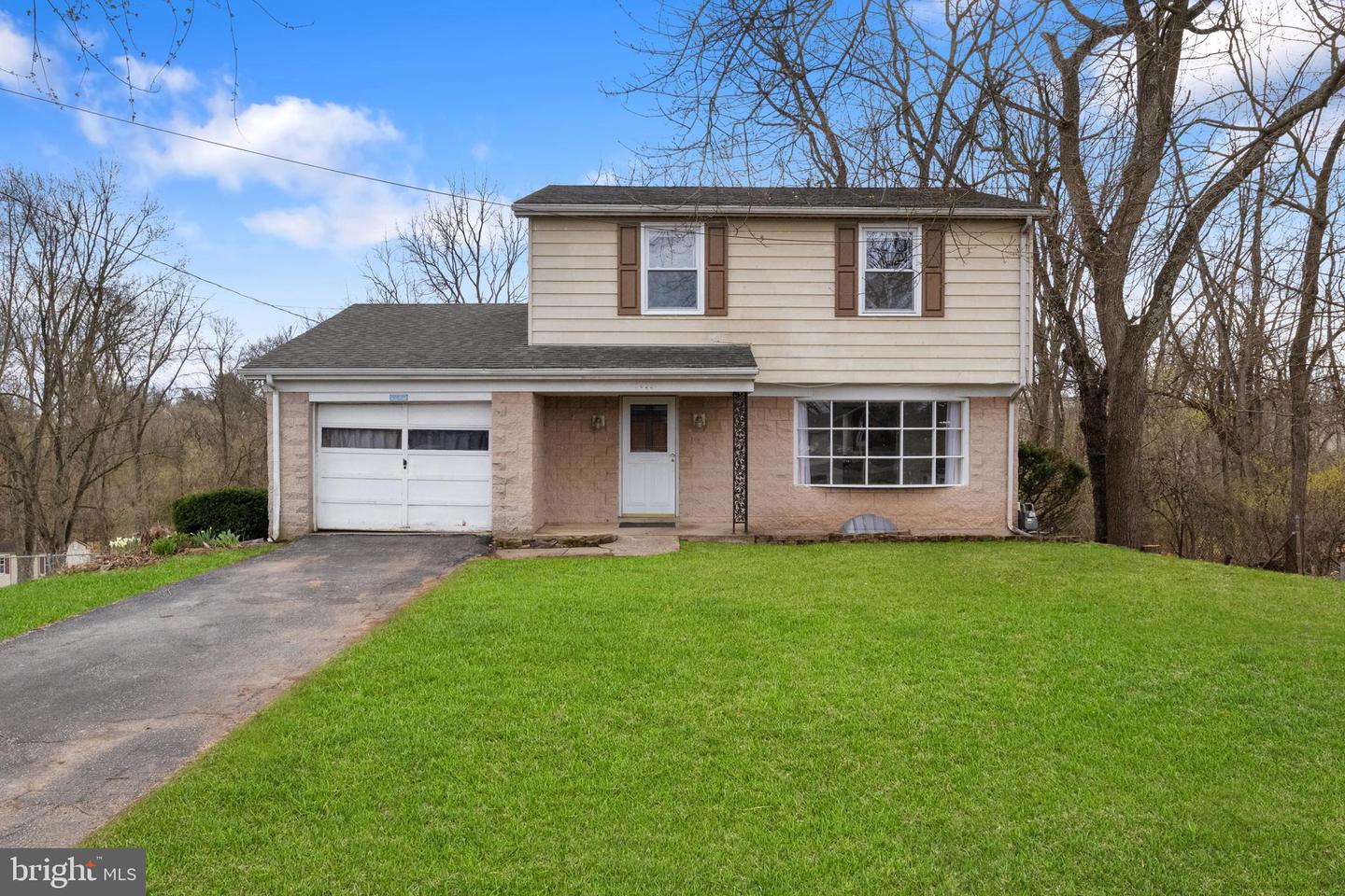 2636 Sedgewick Avenue, Dover