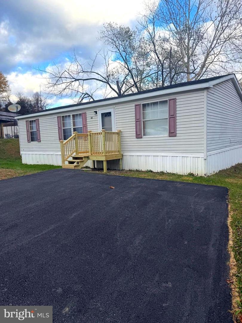 85 Cherokee Drive, Windsor