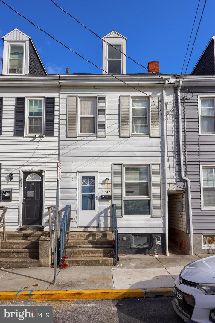 615 Vander Avenue, York