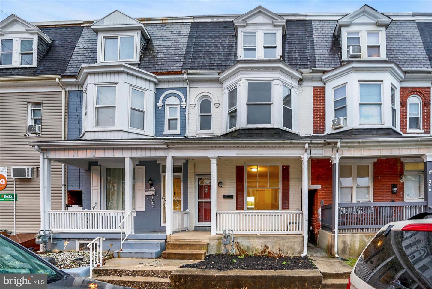 254 W Maple Street, York