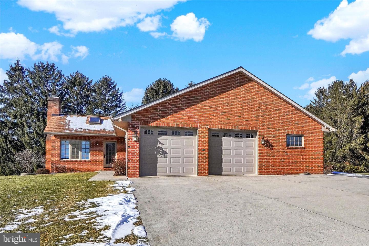 1100 Millcreek Road, York