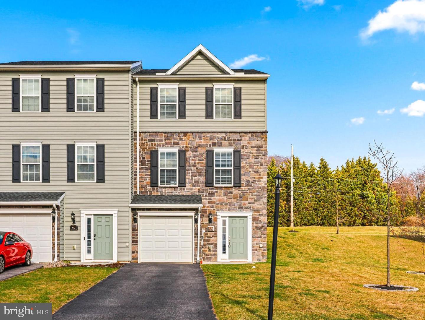 64 Holstein Drive, Hanover