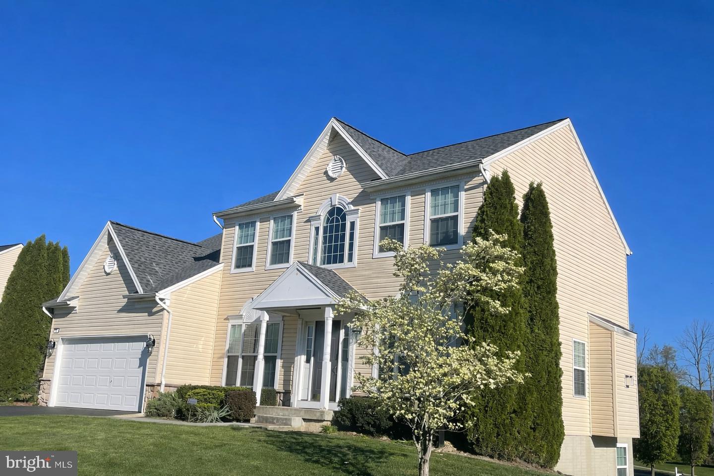 121 Cobblestone Way, Dillsburg