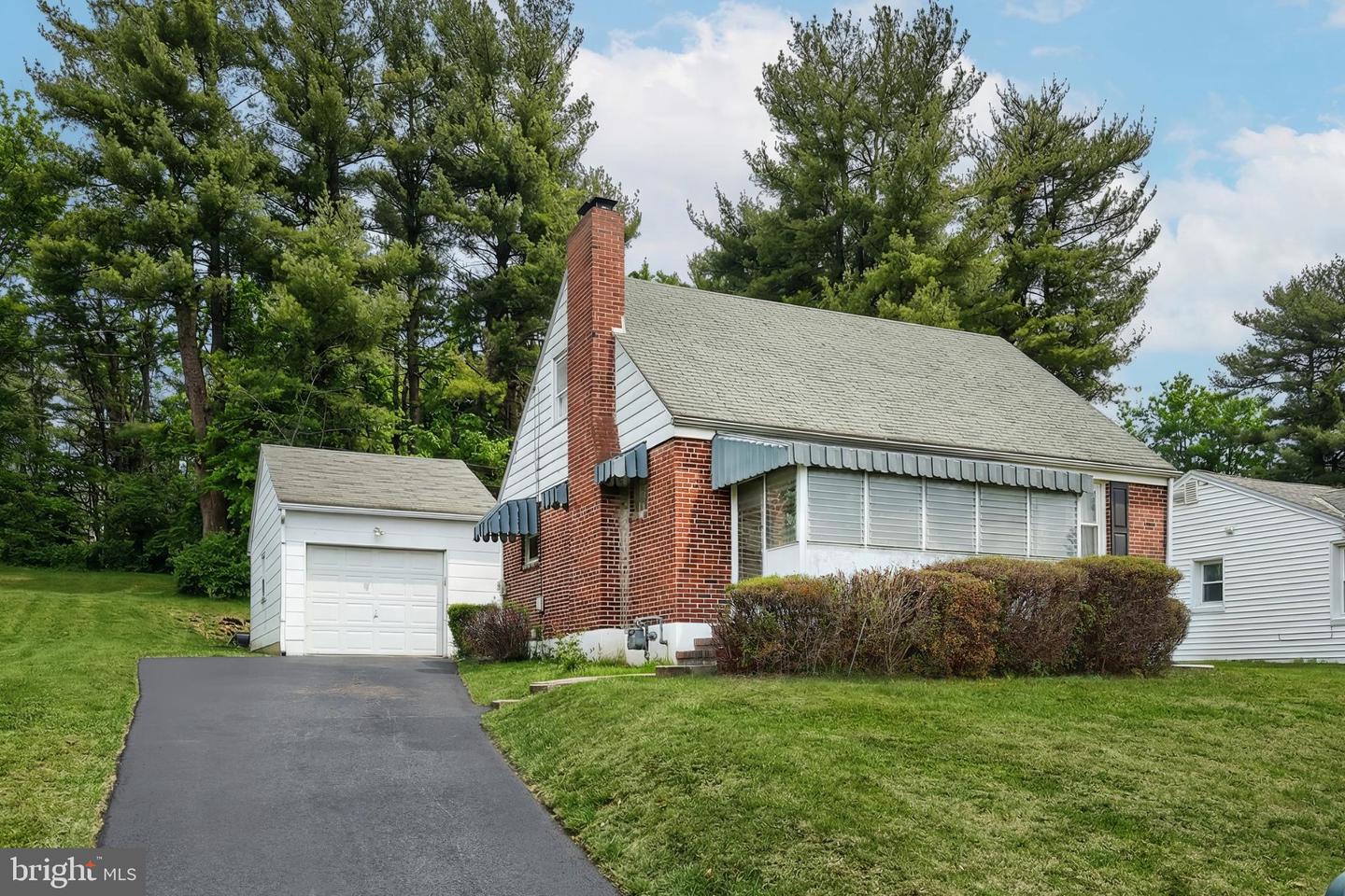 1339 Canterbury Lane, York