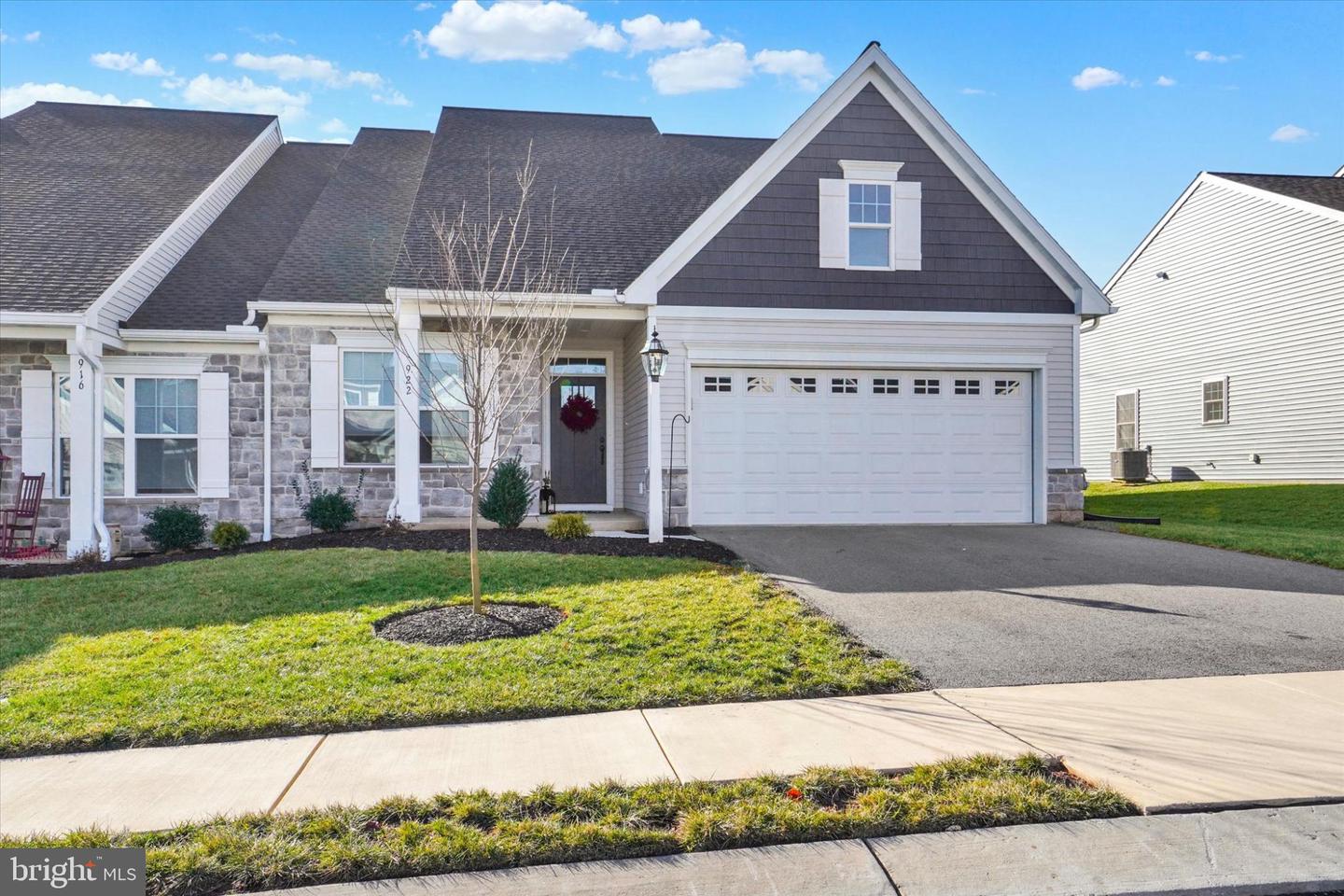 922 Shadowbrooke Drive, Dover