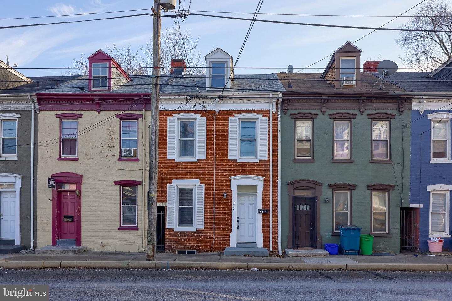 372 E Philadelphia Street