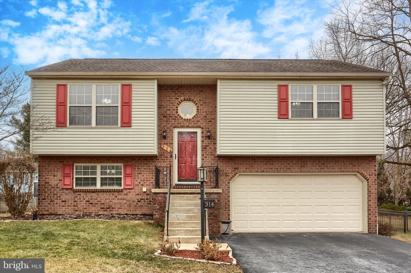 314 Mumper Lane, Dillsburg