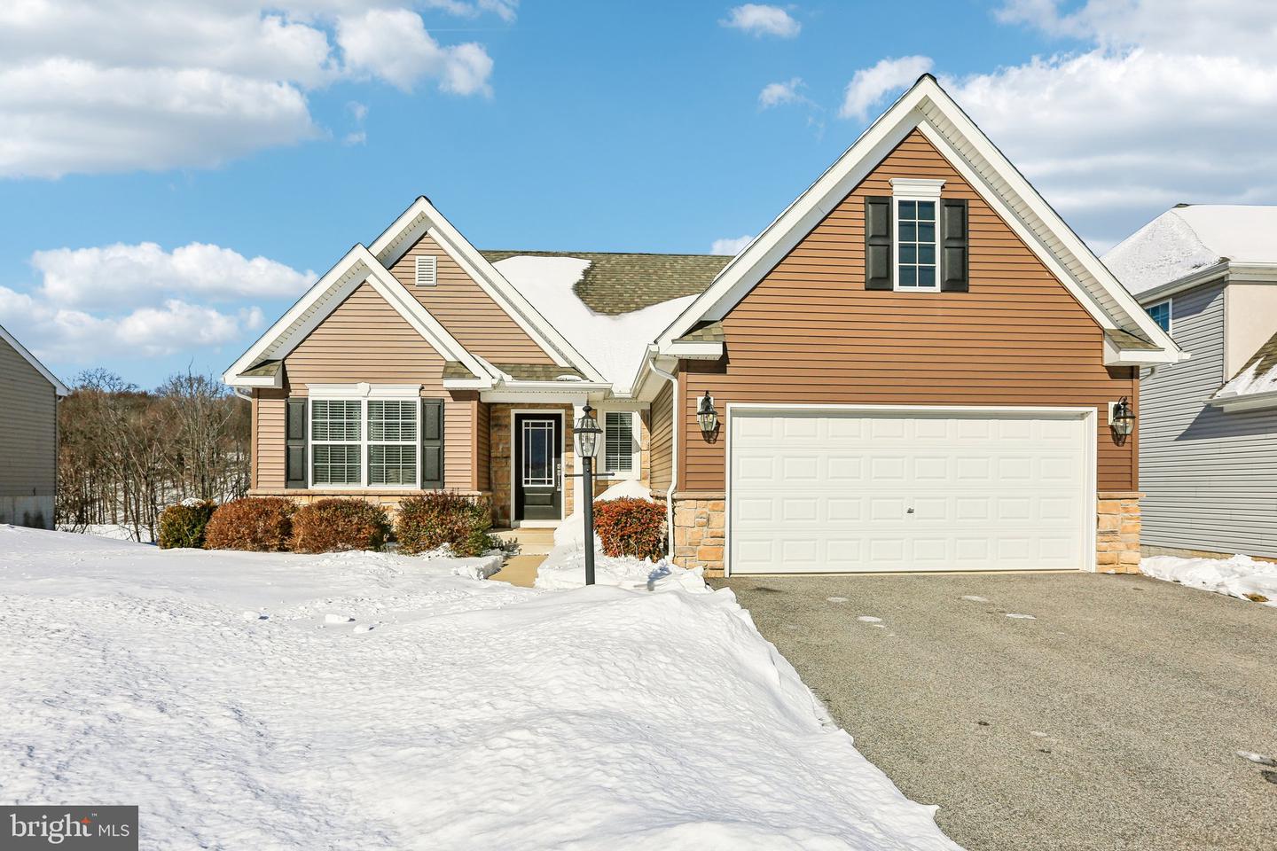 355 Azalea Drive, Windsor