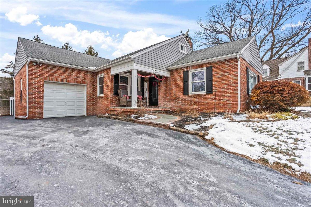 1806 N Sherman Street, York