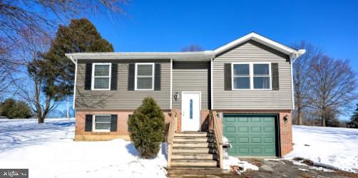 877 Richmond Road, Windsor