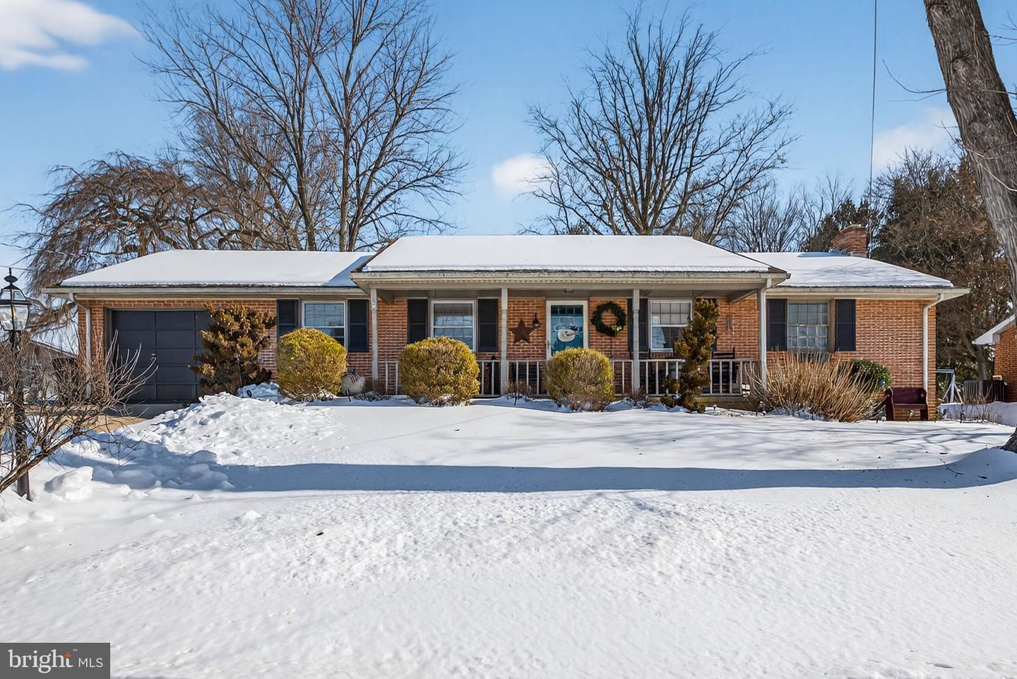 2139 Twin Brooks Drive, York