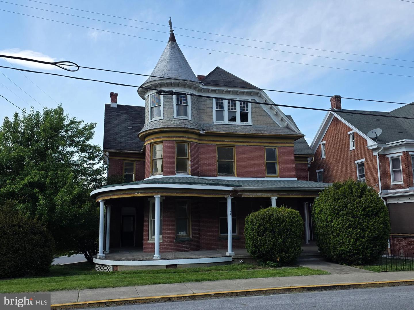 178 W Main Street, Windsor