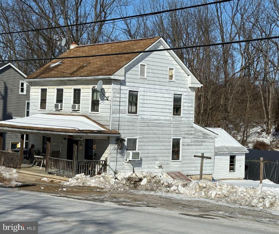 5493 Lehman Road, Spring Grove