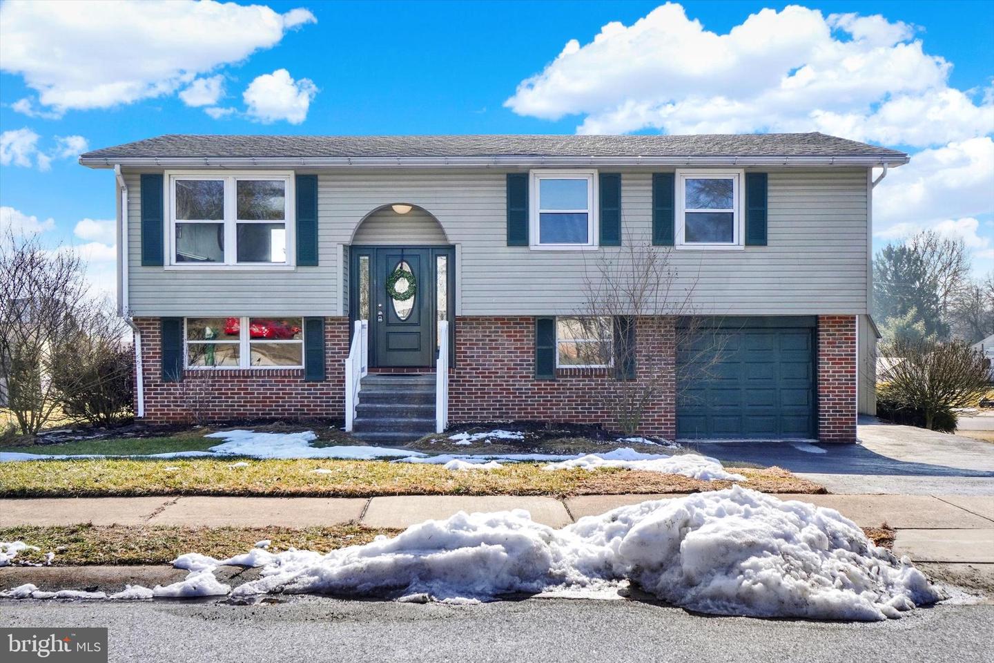 109 Maplewood Drive, Dover