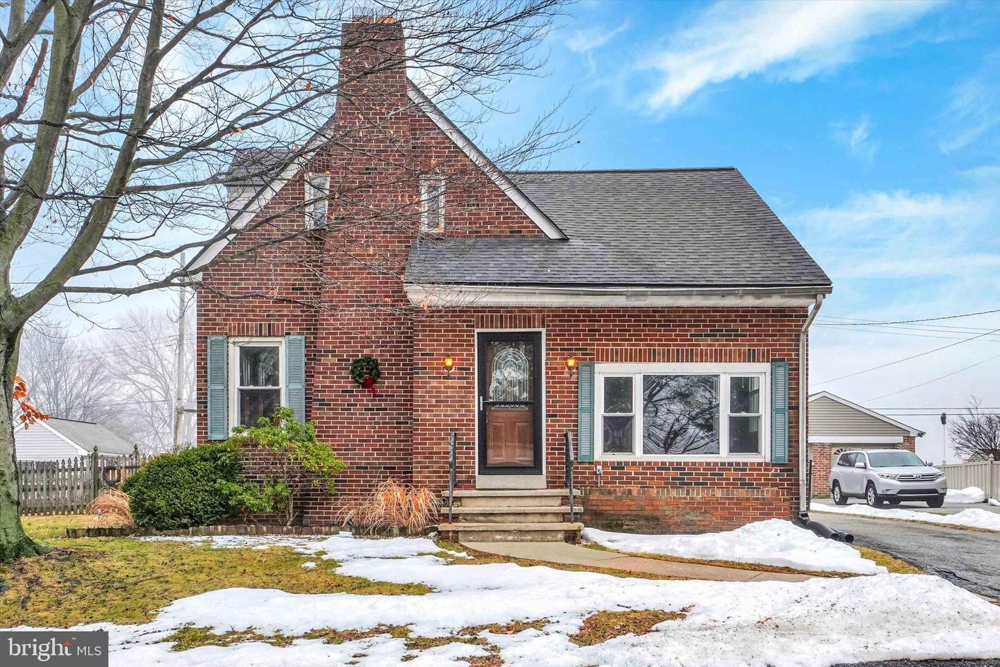 872 Grandview Road, York