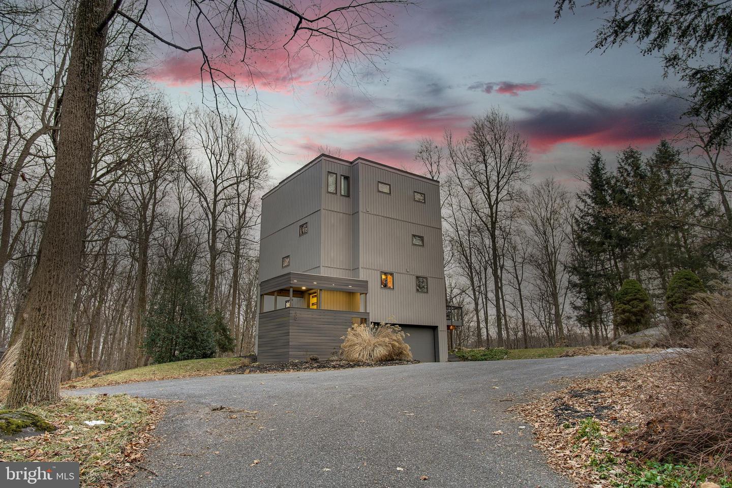800 Garriston Road, Lewisberry