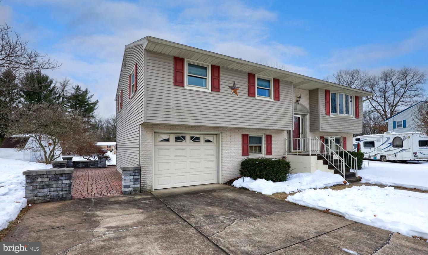 3644 Fox Chase Drive, Dover