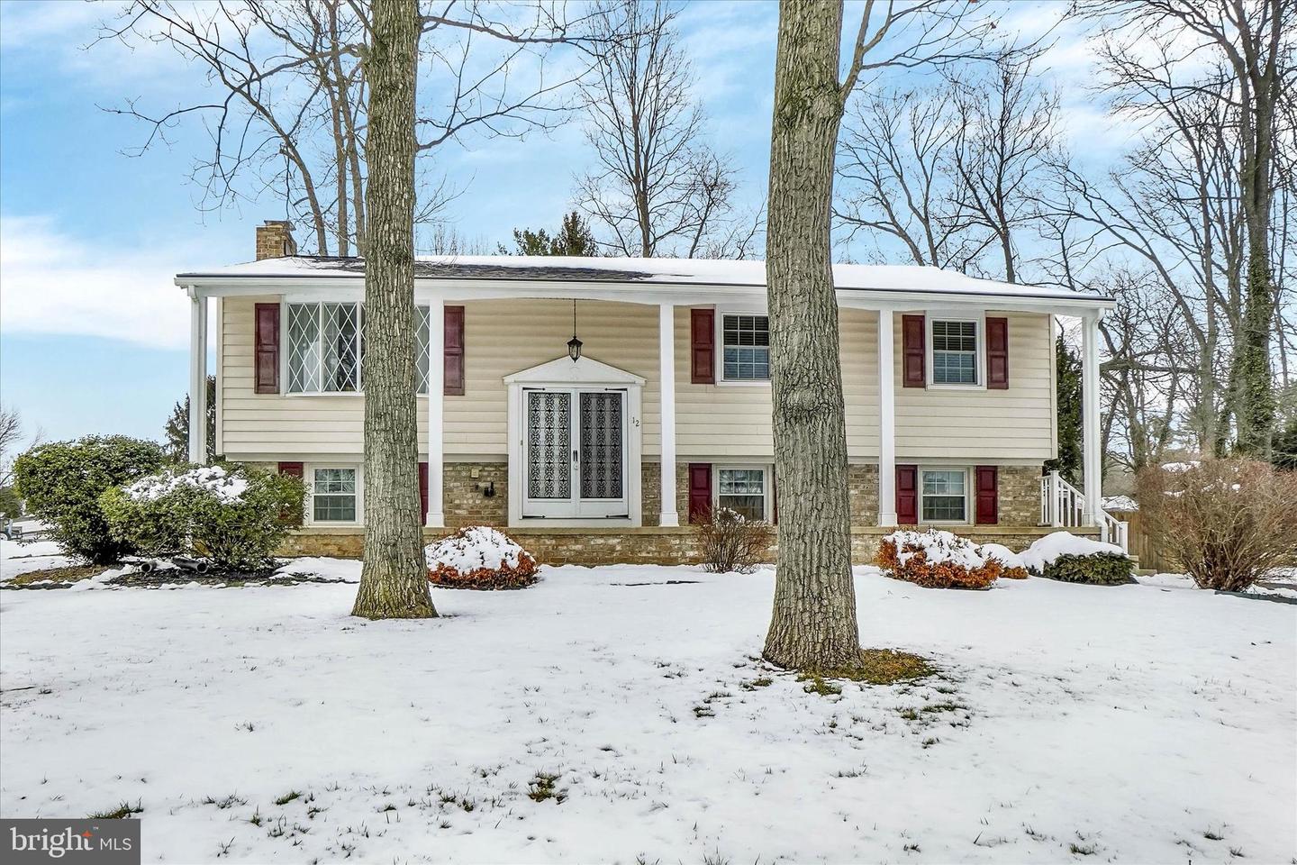 12 Oakleaf Circle, Shrewsbury