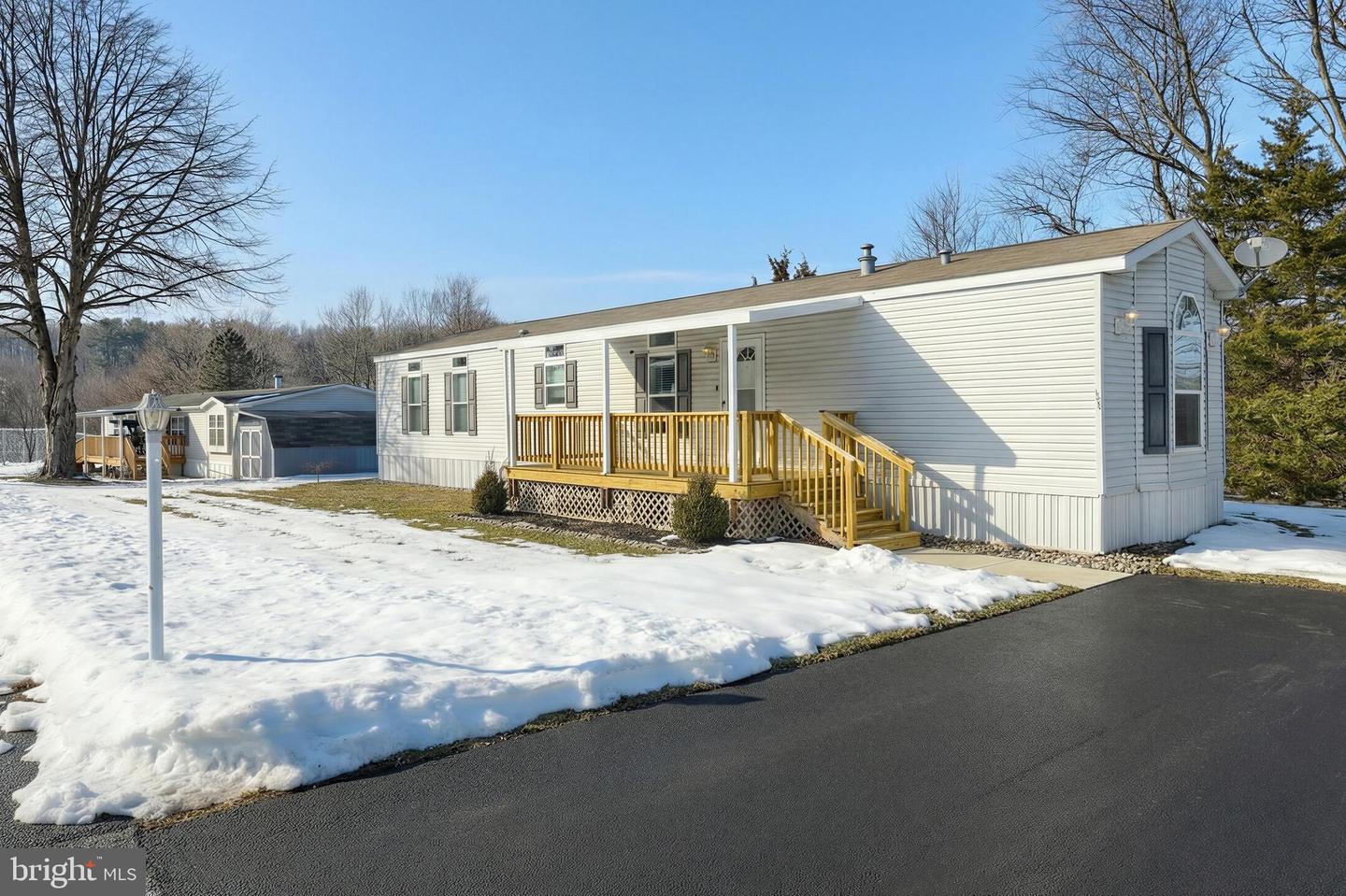 108 Fawn Circle Drive, Windsor