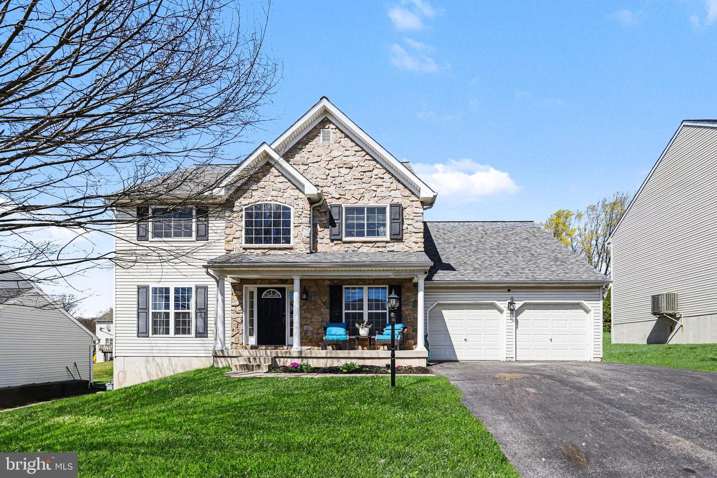 11 Eagleton Drive, York