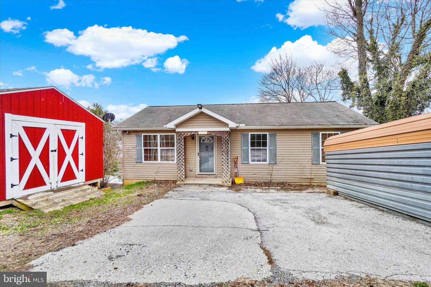 39 W George Street, Yoe