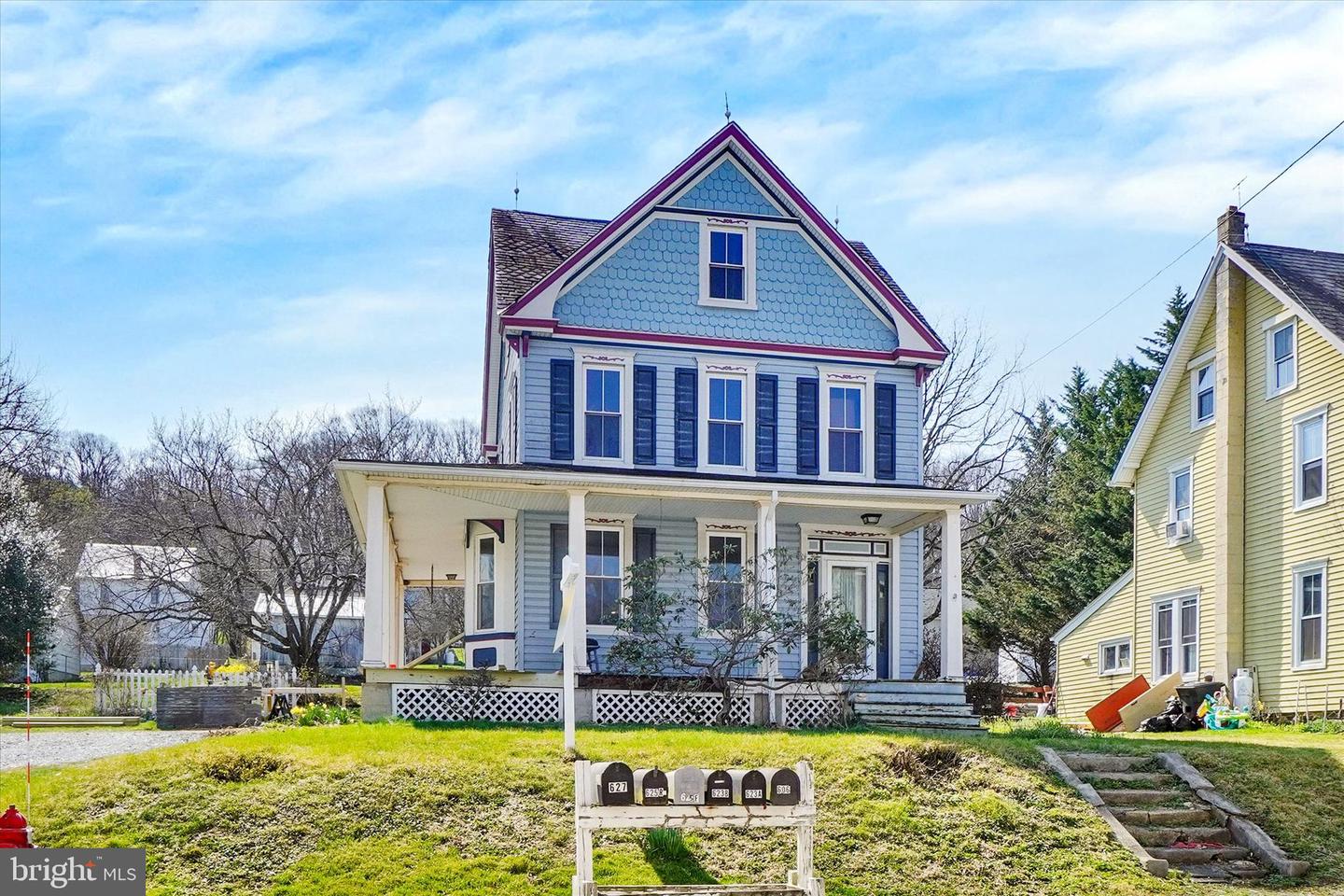 606 Main Street, Delta