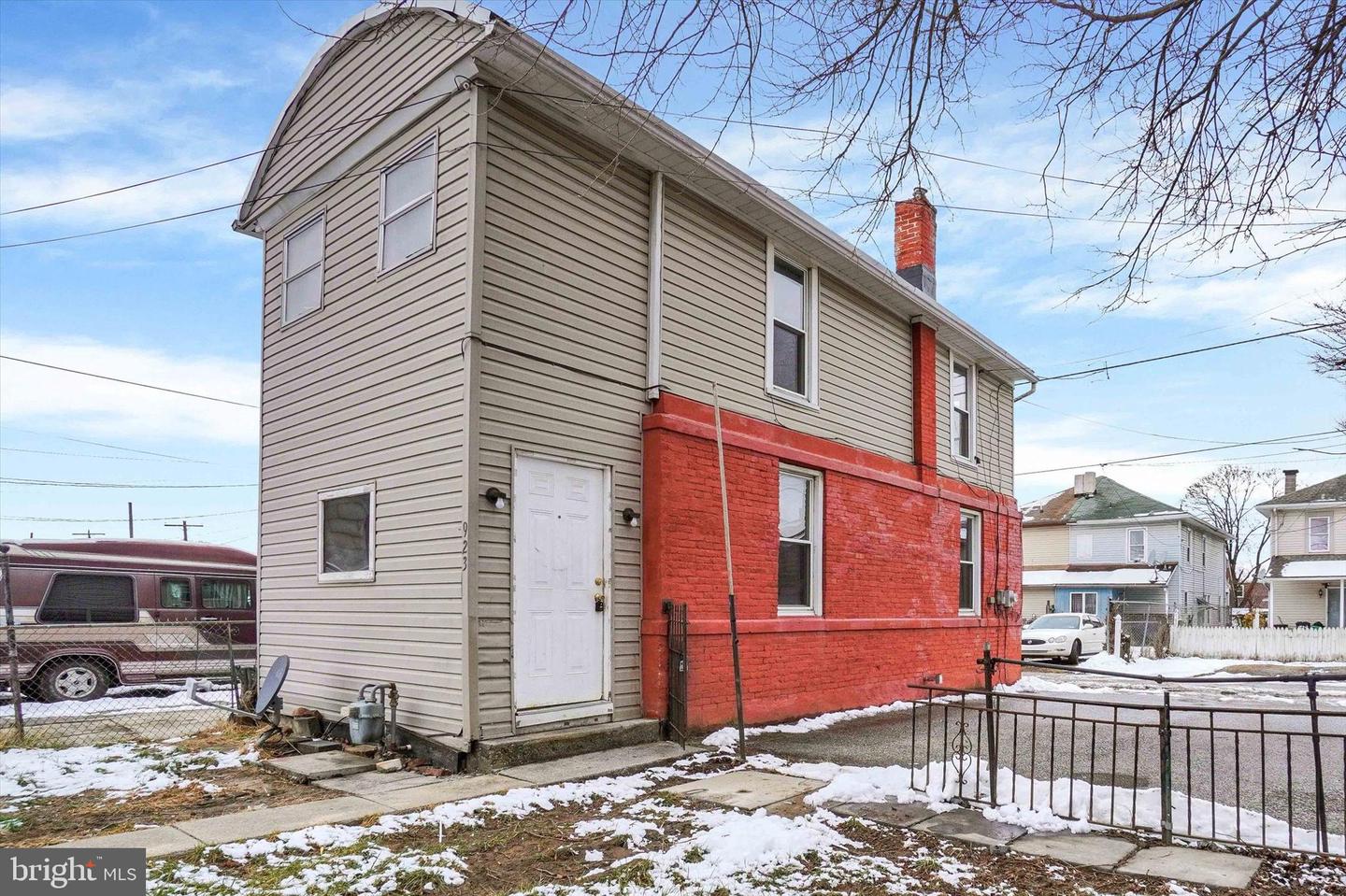 923 E Princess Street, York