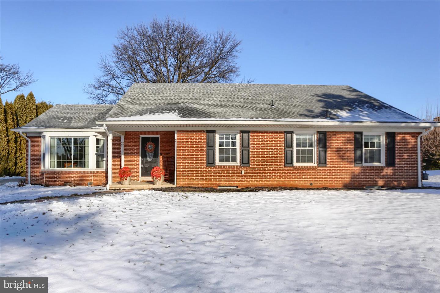 1465 Chapel Drive, York