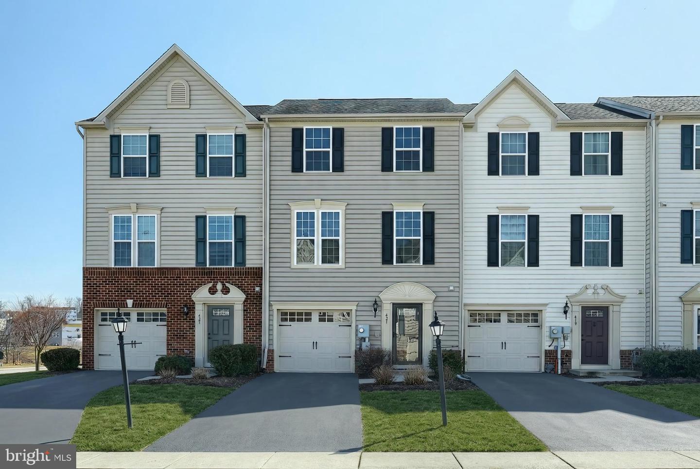 421 Charles, Hanover