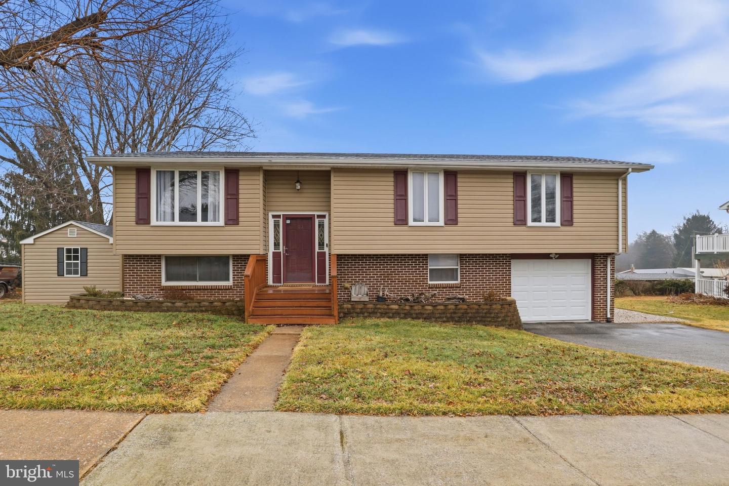 107 Maplewood Drive, Dover