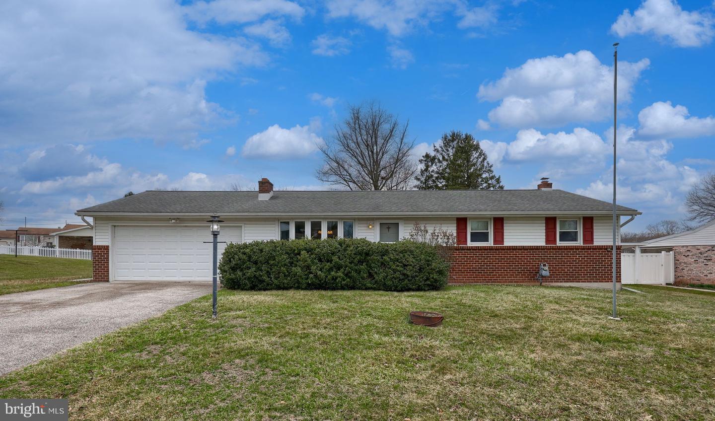 2765 Northvue Lane, York