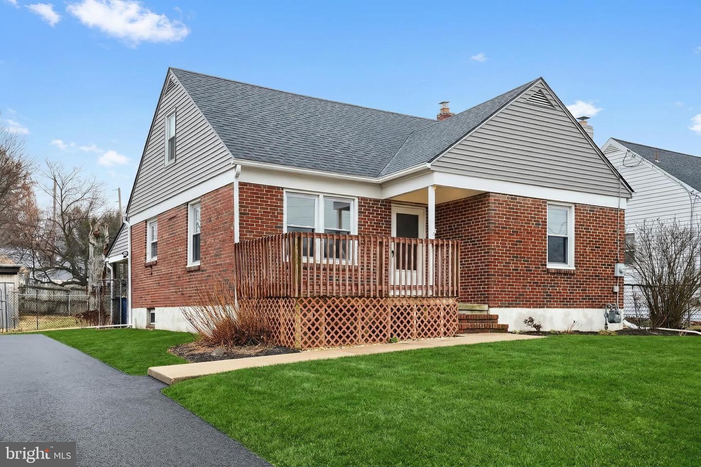 2180 Hess Road, York