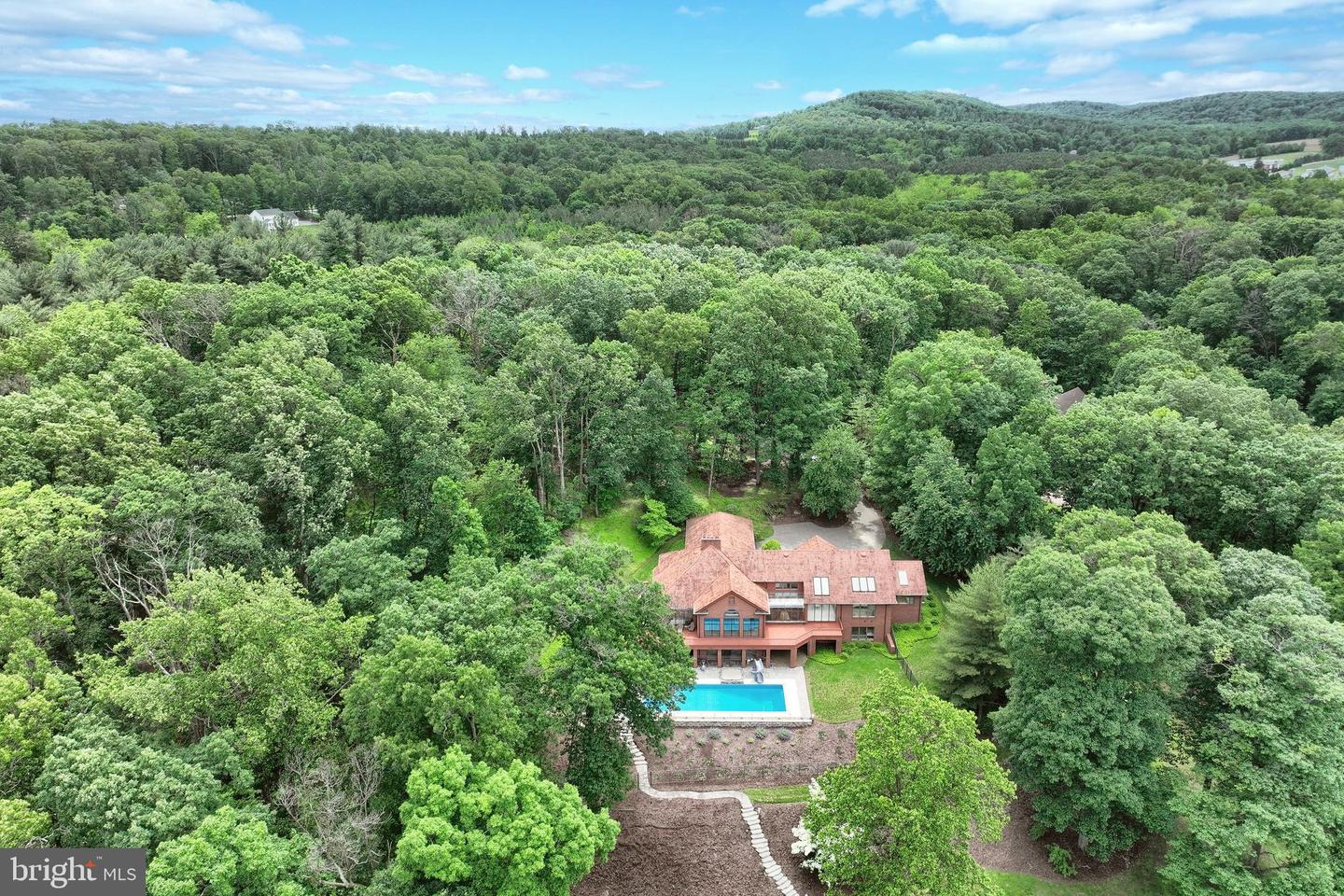 174 Springhouse Ln