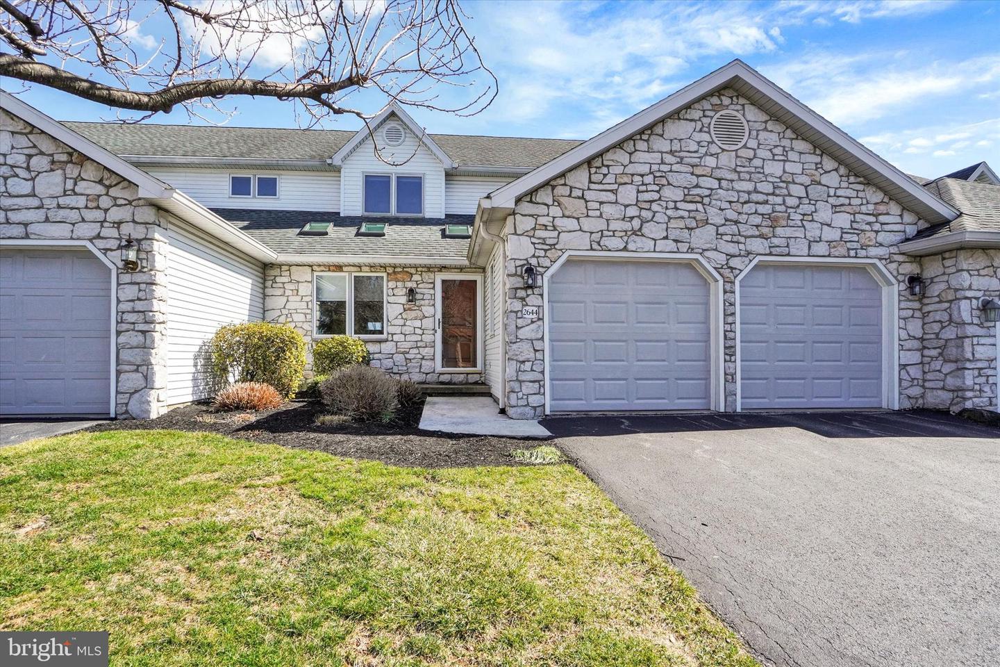2644 Fairway Drive #2644, York